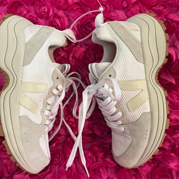 Venturi Sneaker (Women) VEJA - Picture 6 of 9